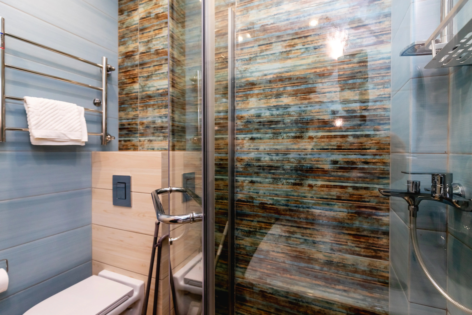 Апартаменты Море Апартаментов на Эстонской 37/9  - 1