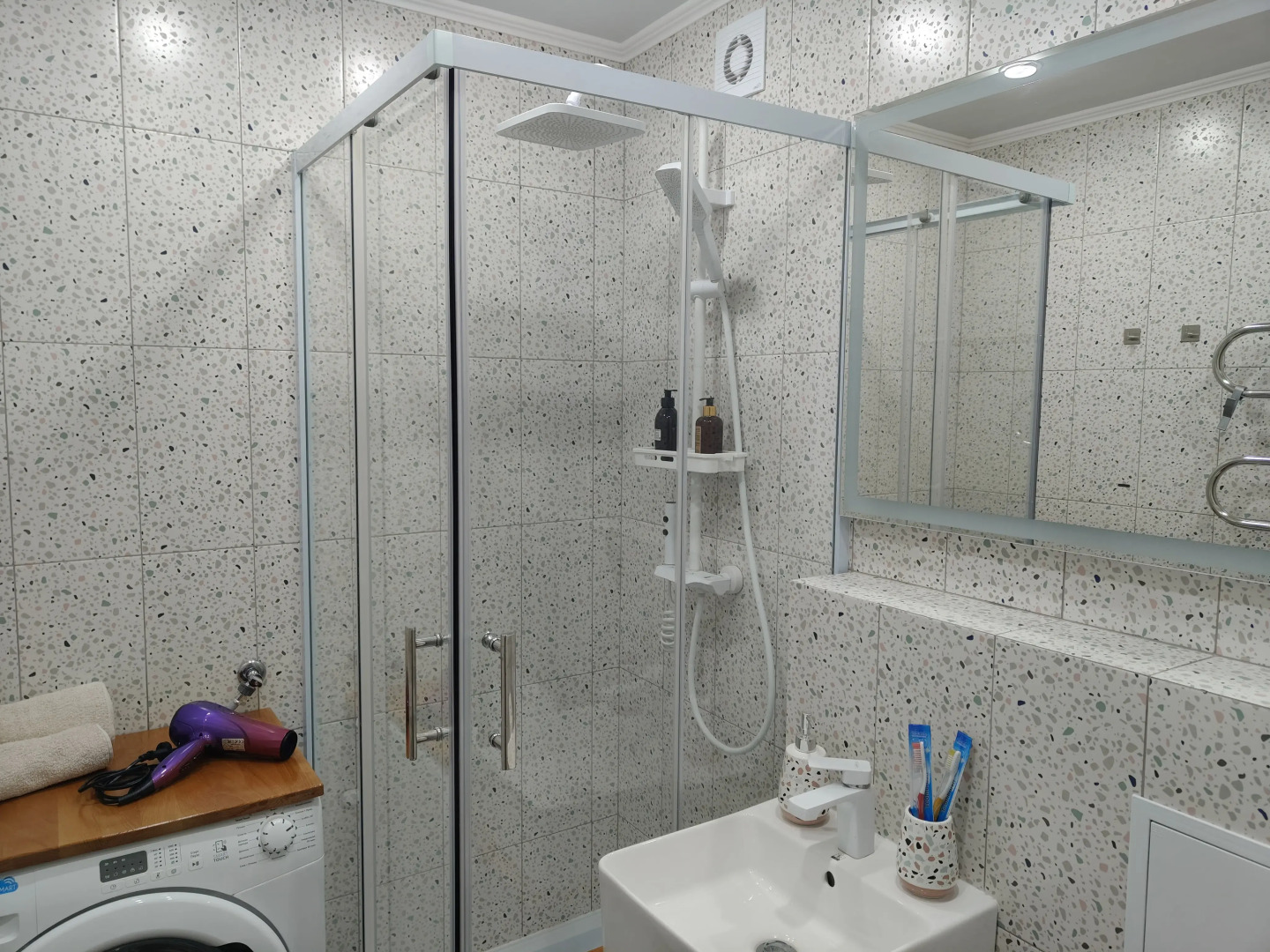 Квартира Стильная с Видом на Кирху Святого Семейства