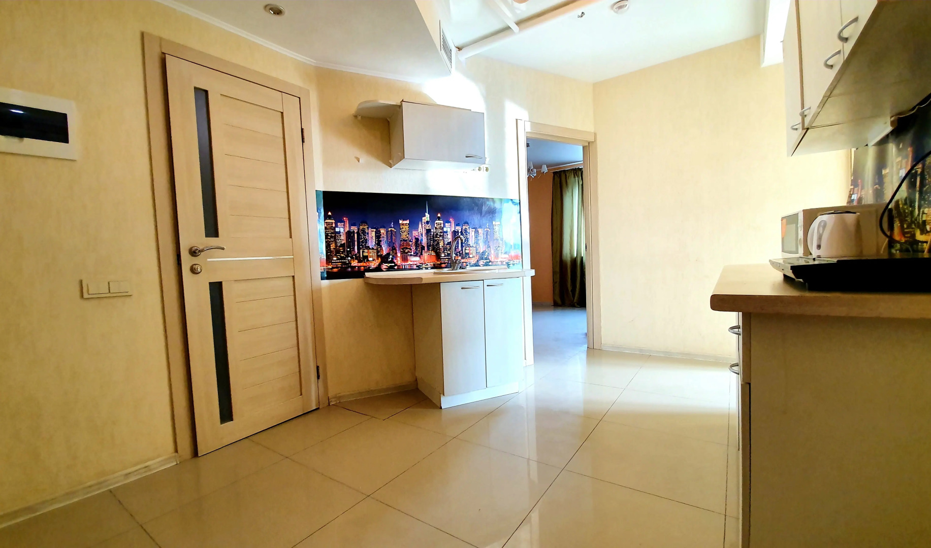 Апартаменты RoomOnDay Красный Кит арт.000124