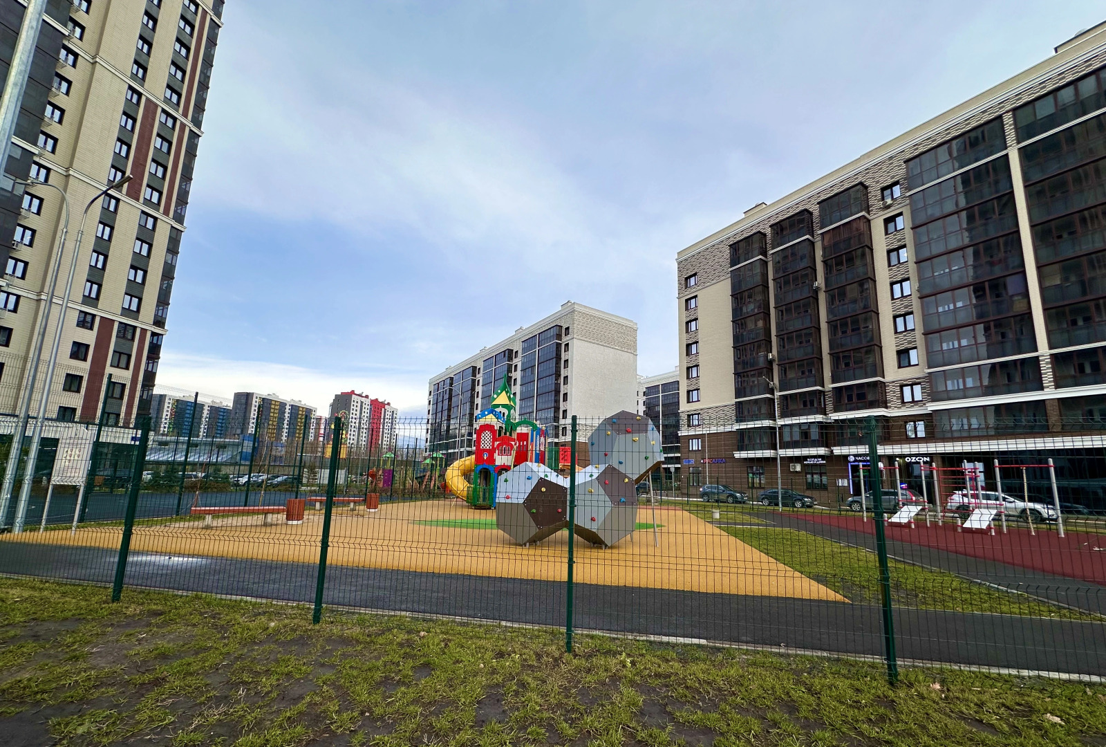 Апартаменты Семейные Рядом с Метро Горки