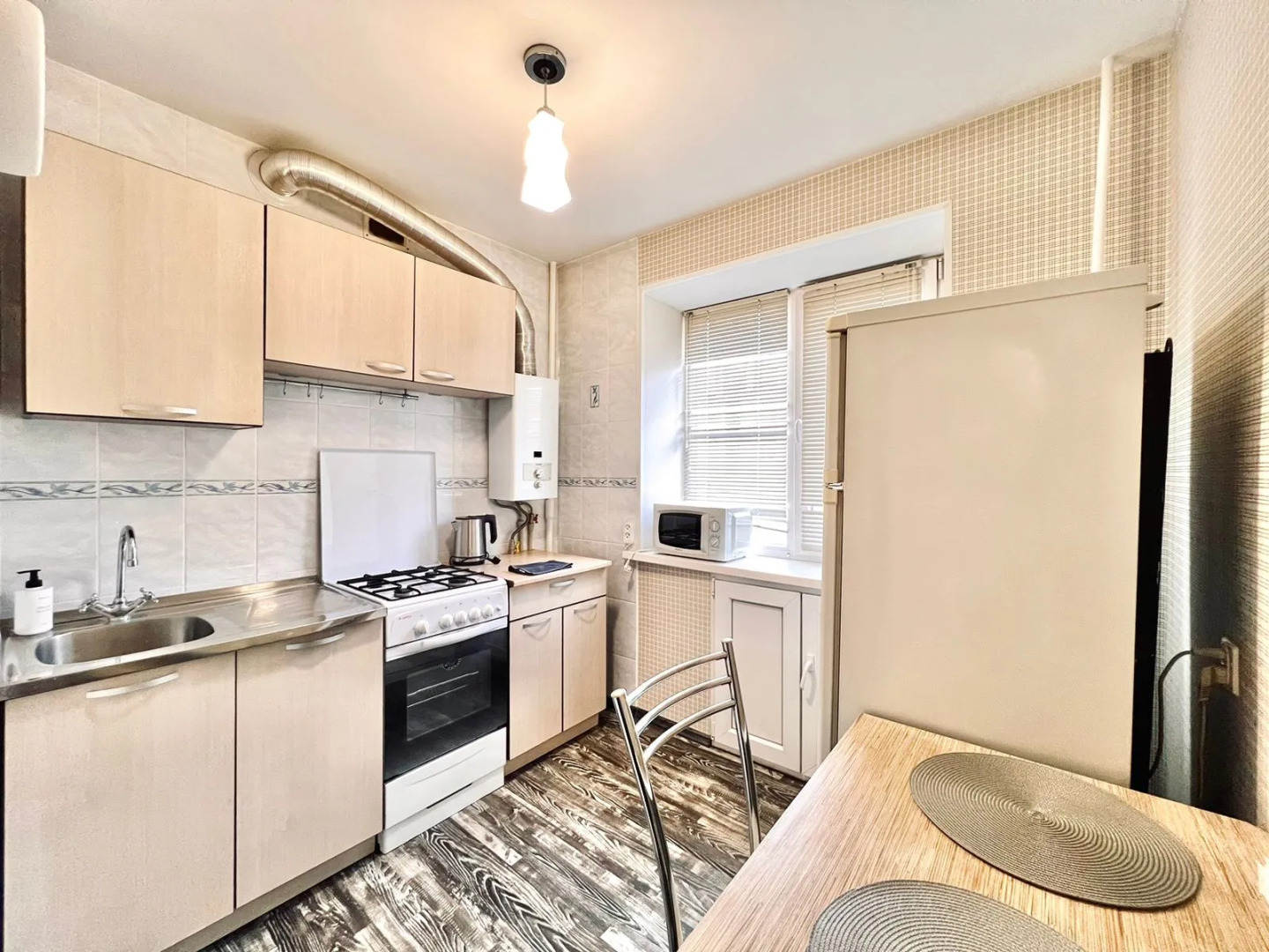 Апартаменты 7 Гвардейской 21