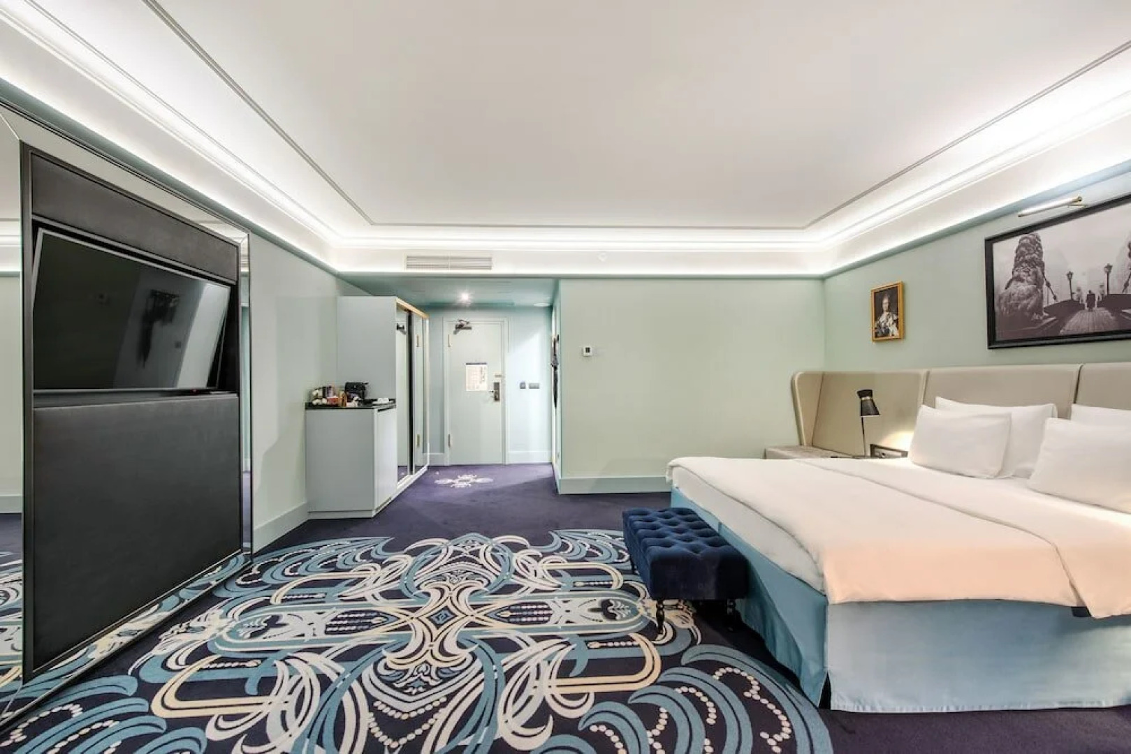 Отель Cosmos Selection St. Petersburg Nevsky Royal