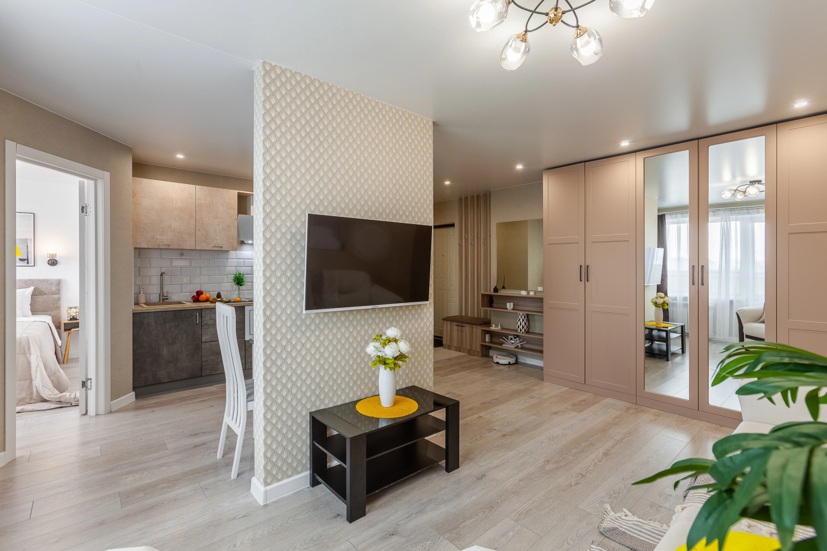 Квартира Lacky Apartmens