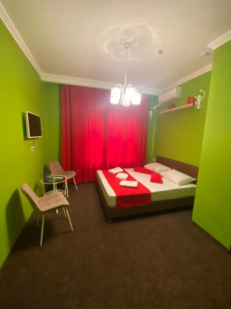 Отель Элитон