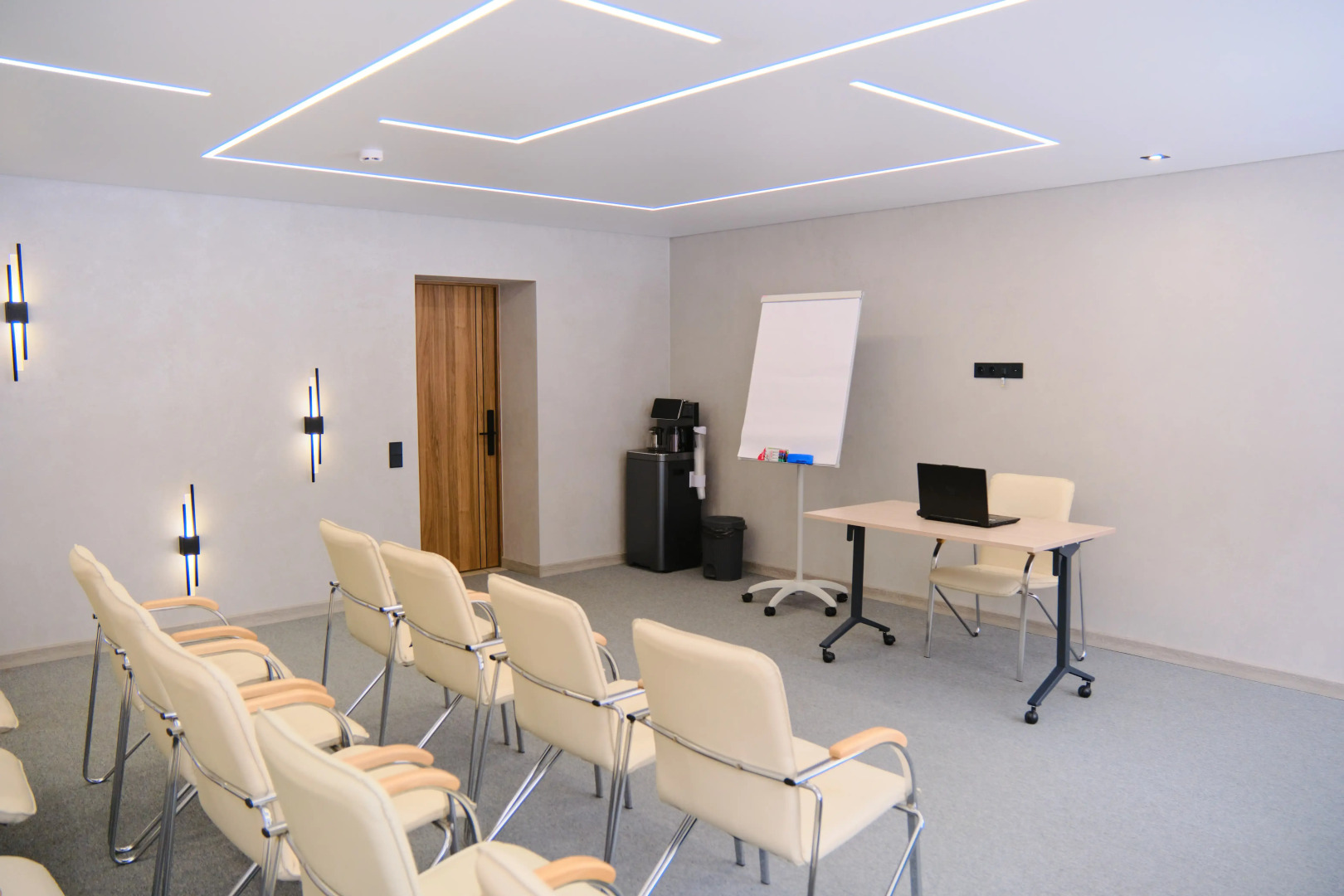 Гостиница Колос