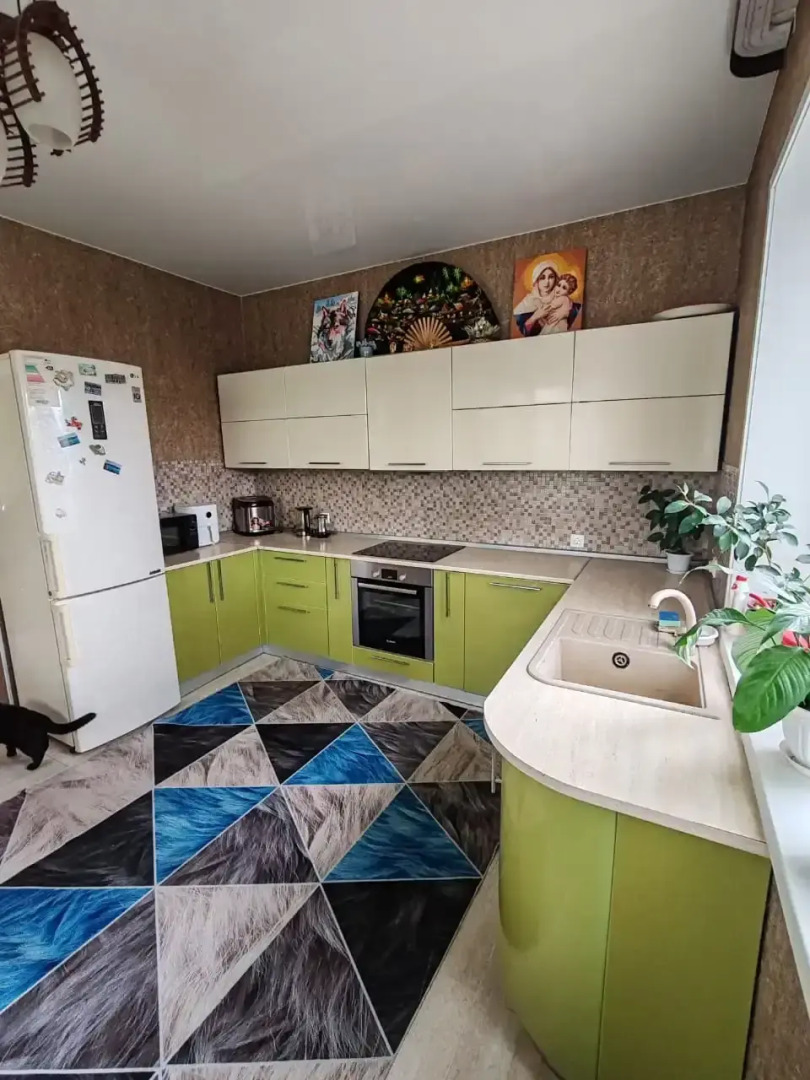 Частный дом г.Владивосток, ул.Джамбула, д.5 до 12 гостей