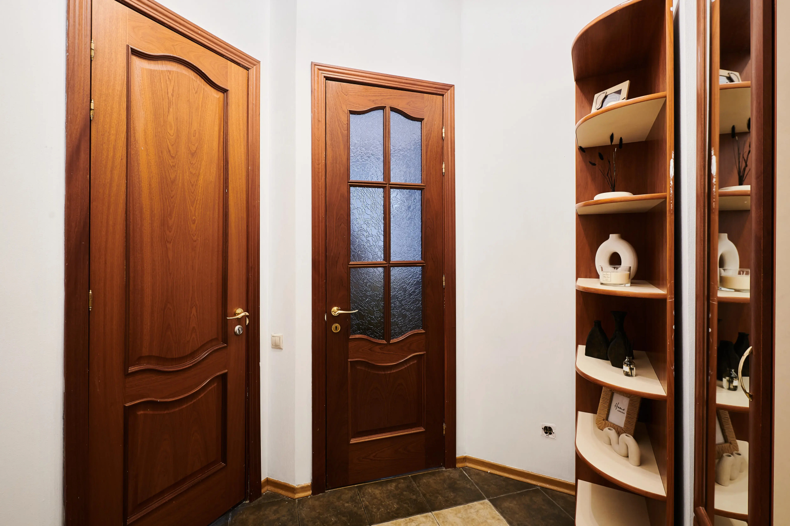 Квартира GM Apartments Яркая Трехкомнатная у Красной Площади