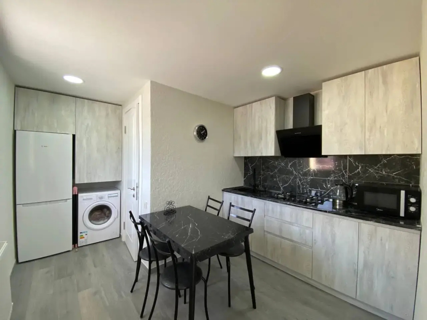 Квартира на 2-4 гостя с большой террасой и бесплатной парковкой