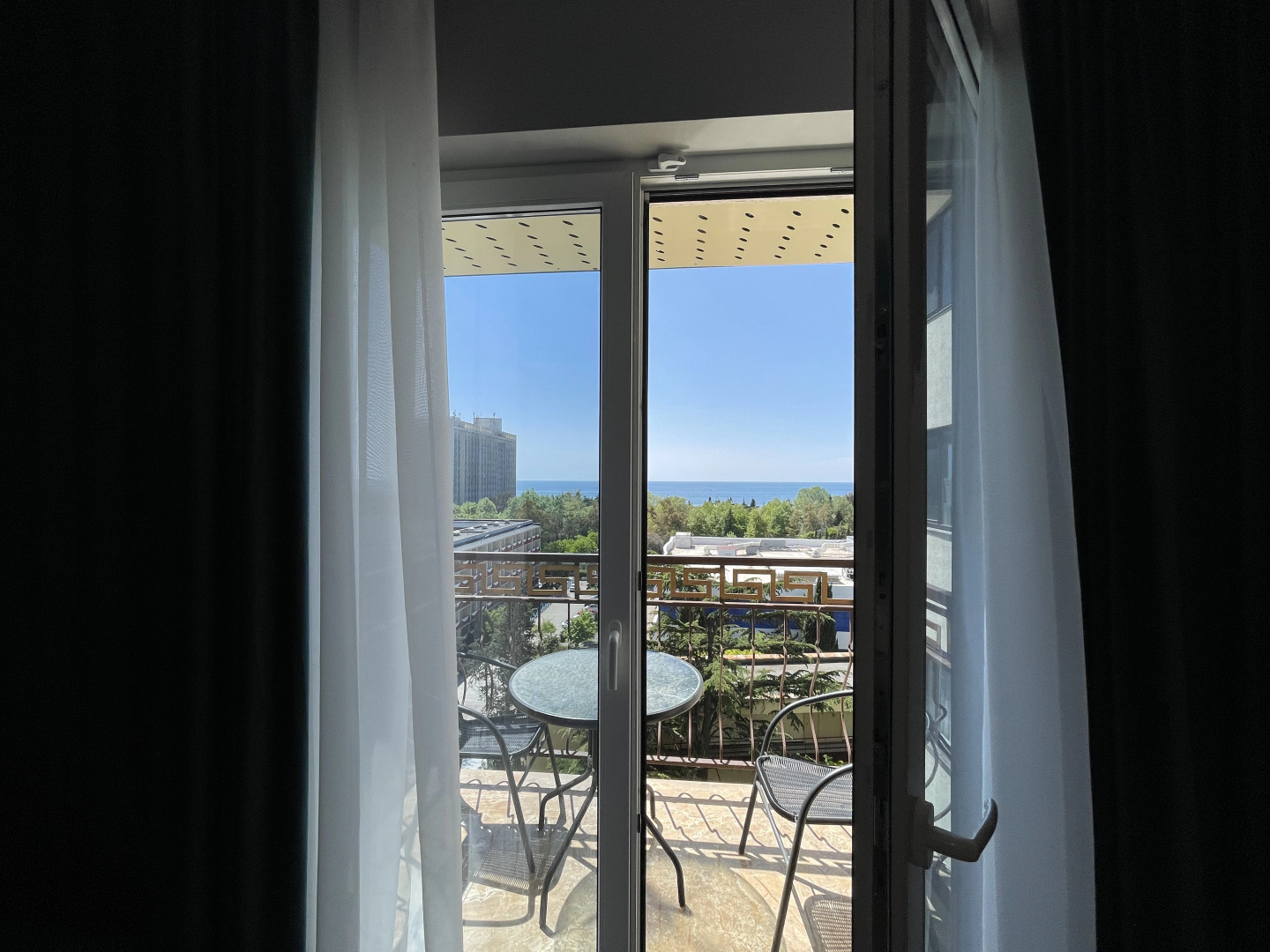 Квартира трёхкомнатная с прямым видом на море