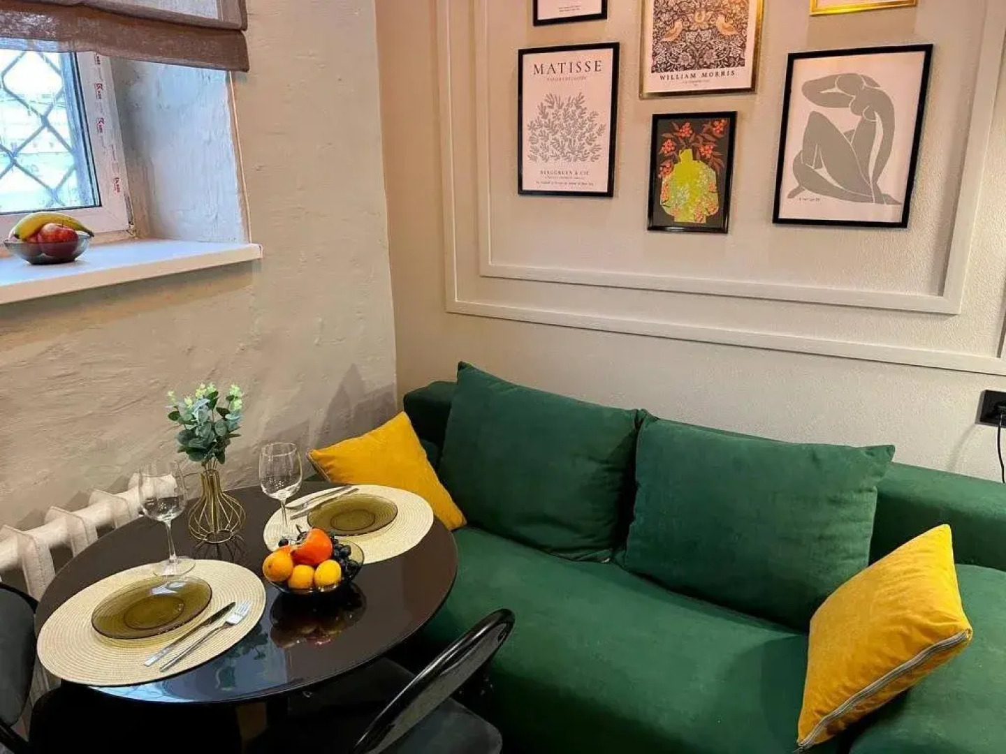 Уютная студия в 8 минутах на метро от самого центра