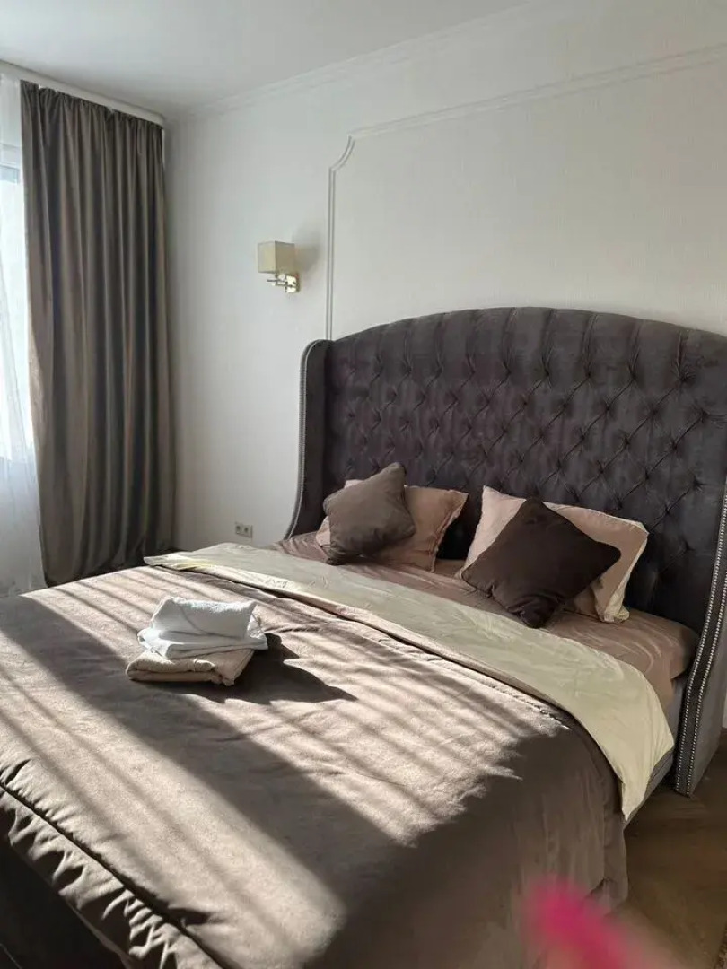 Апартаменты Brown на проспекте Куприна 34к1