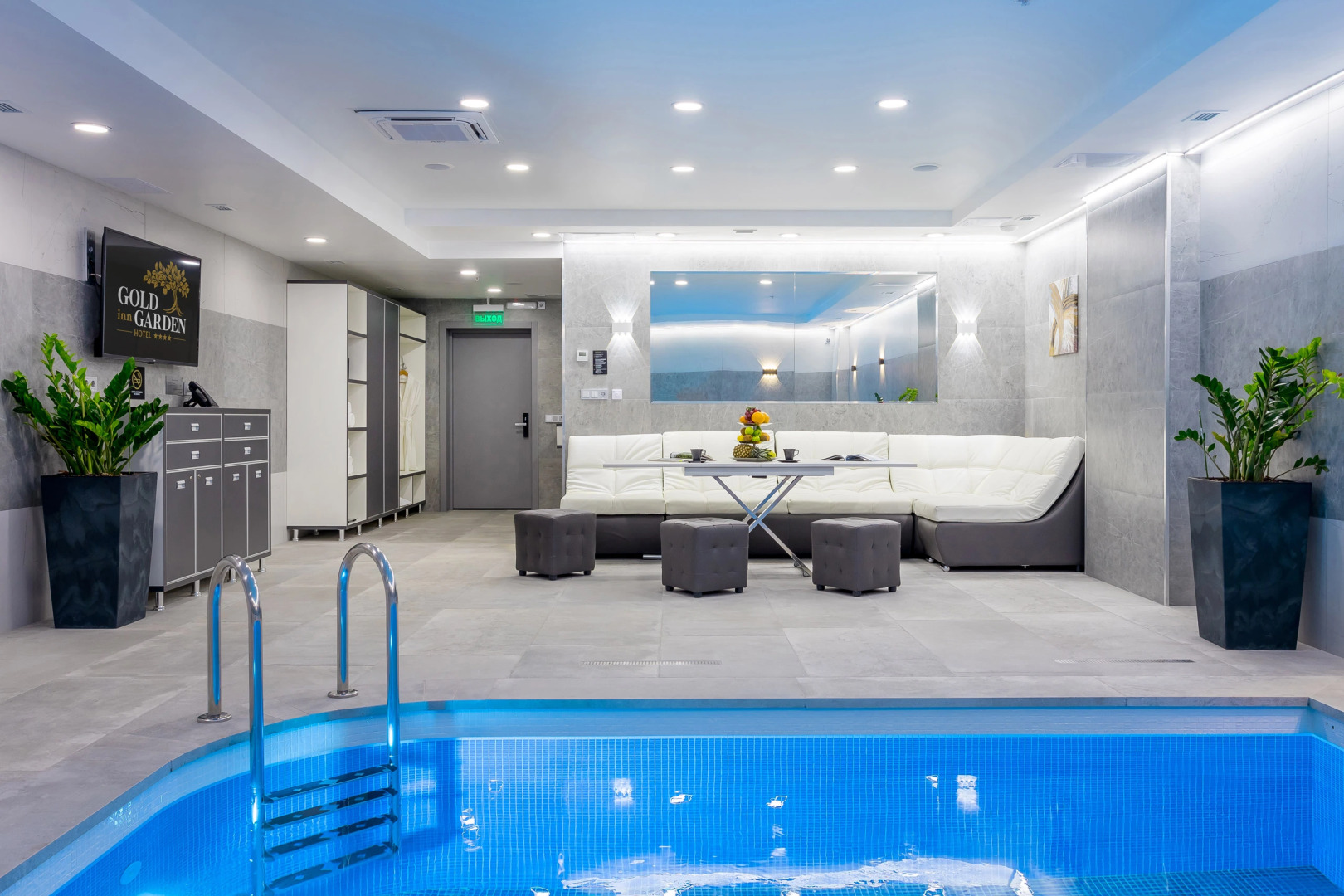 Отель Голд Инн Гарден