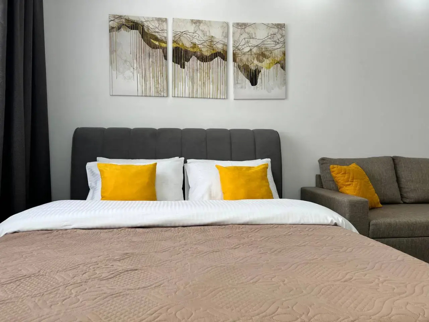 Апартаменты Стильные GALAAPART у Аэропорта