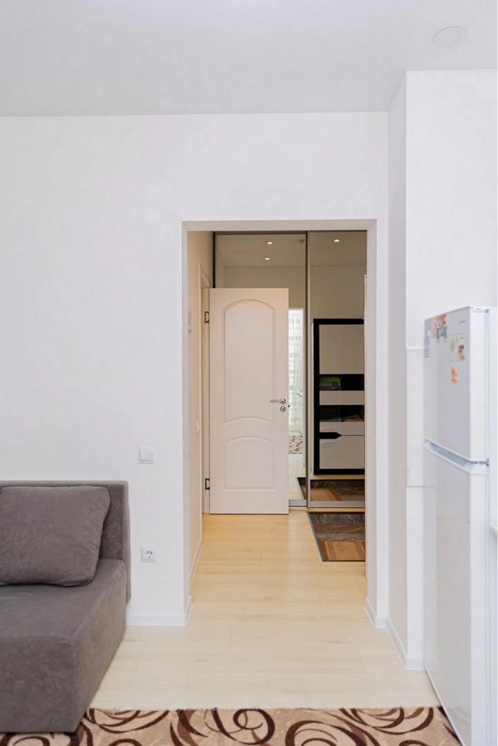 Апартаменты Современная студия на Мира 300