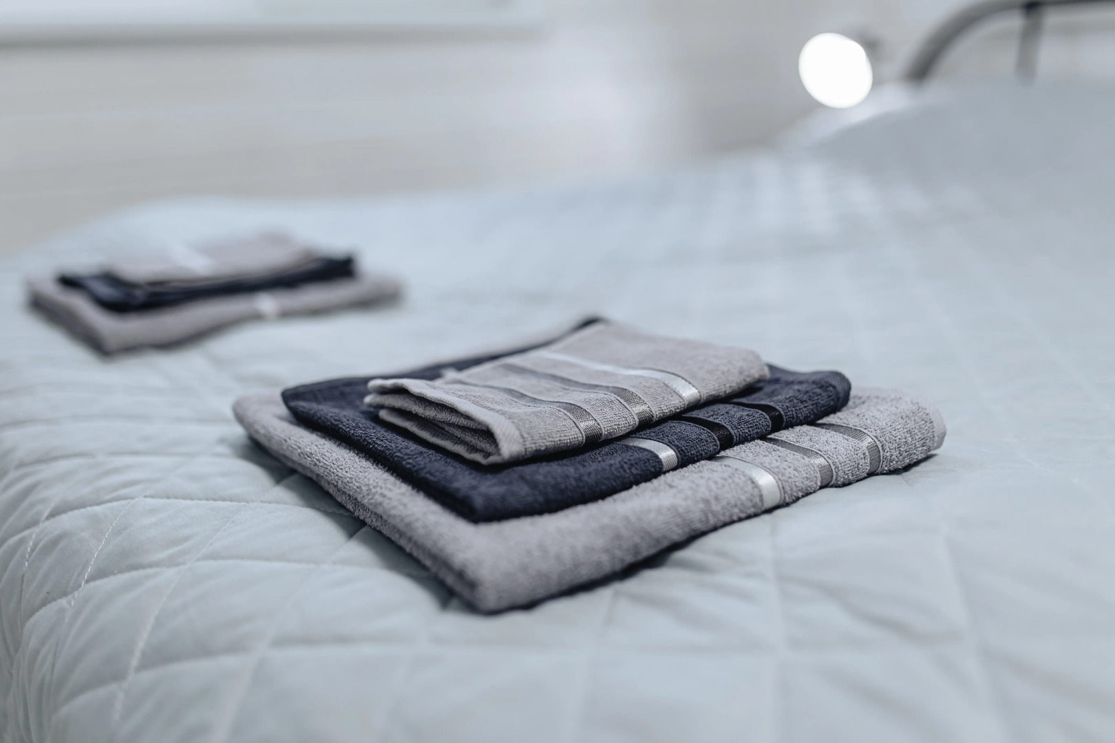 Частный дом House by river