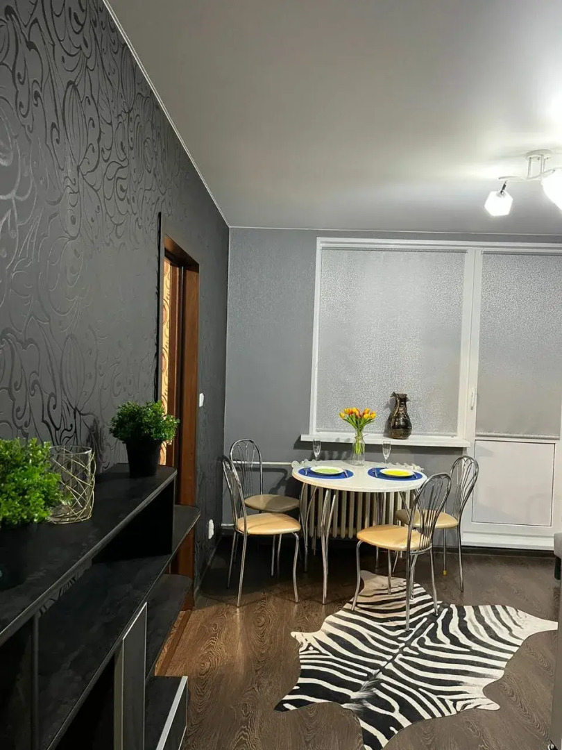 Апартаменты 1-комнатные рядом с Волгой в 6-ом микрорайоне