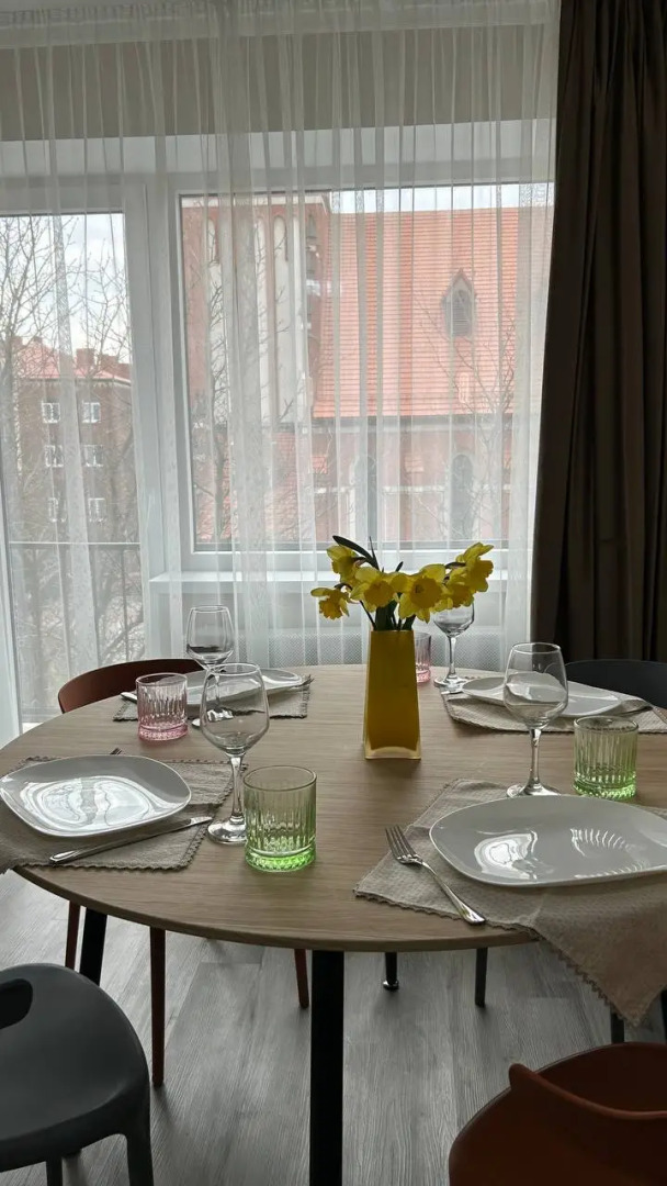 Квартира Стильная с Видом на Кирху Святого Семейства