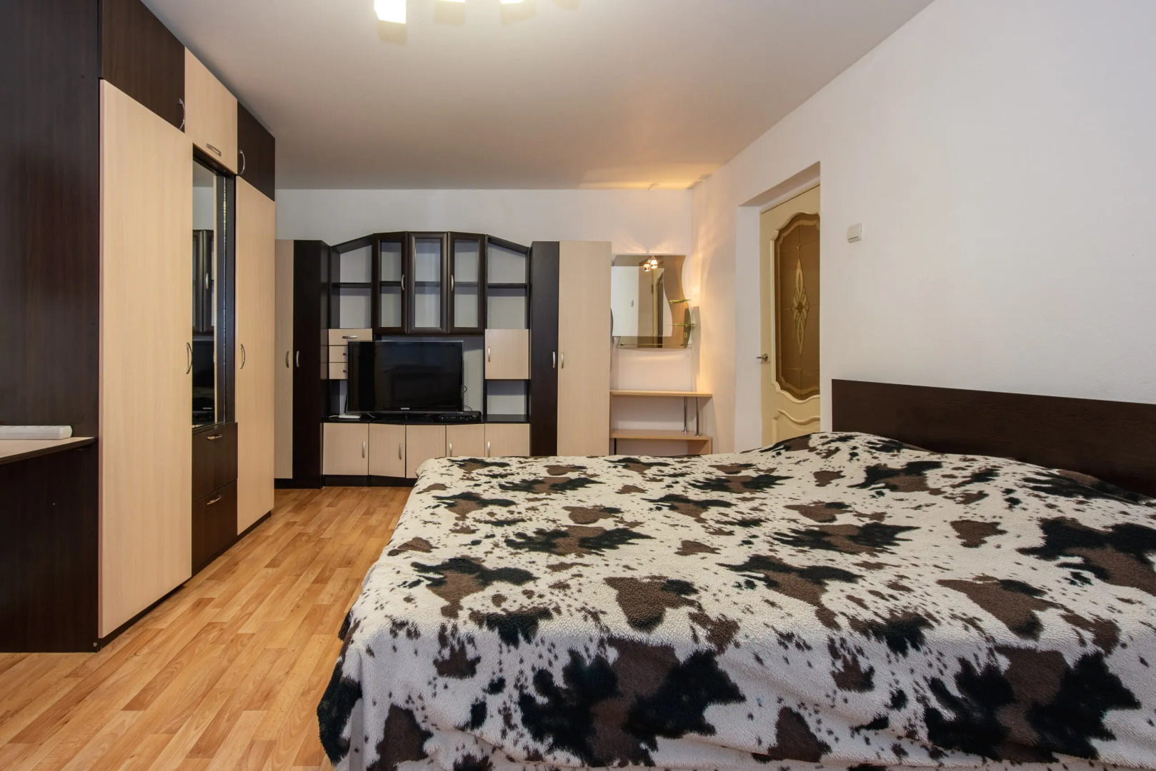 Апартаменты Яр-сутки на Московском 159