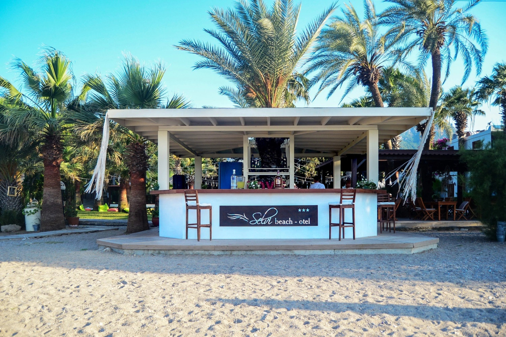 Отель Selvi Beach