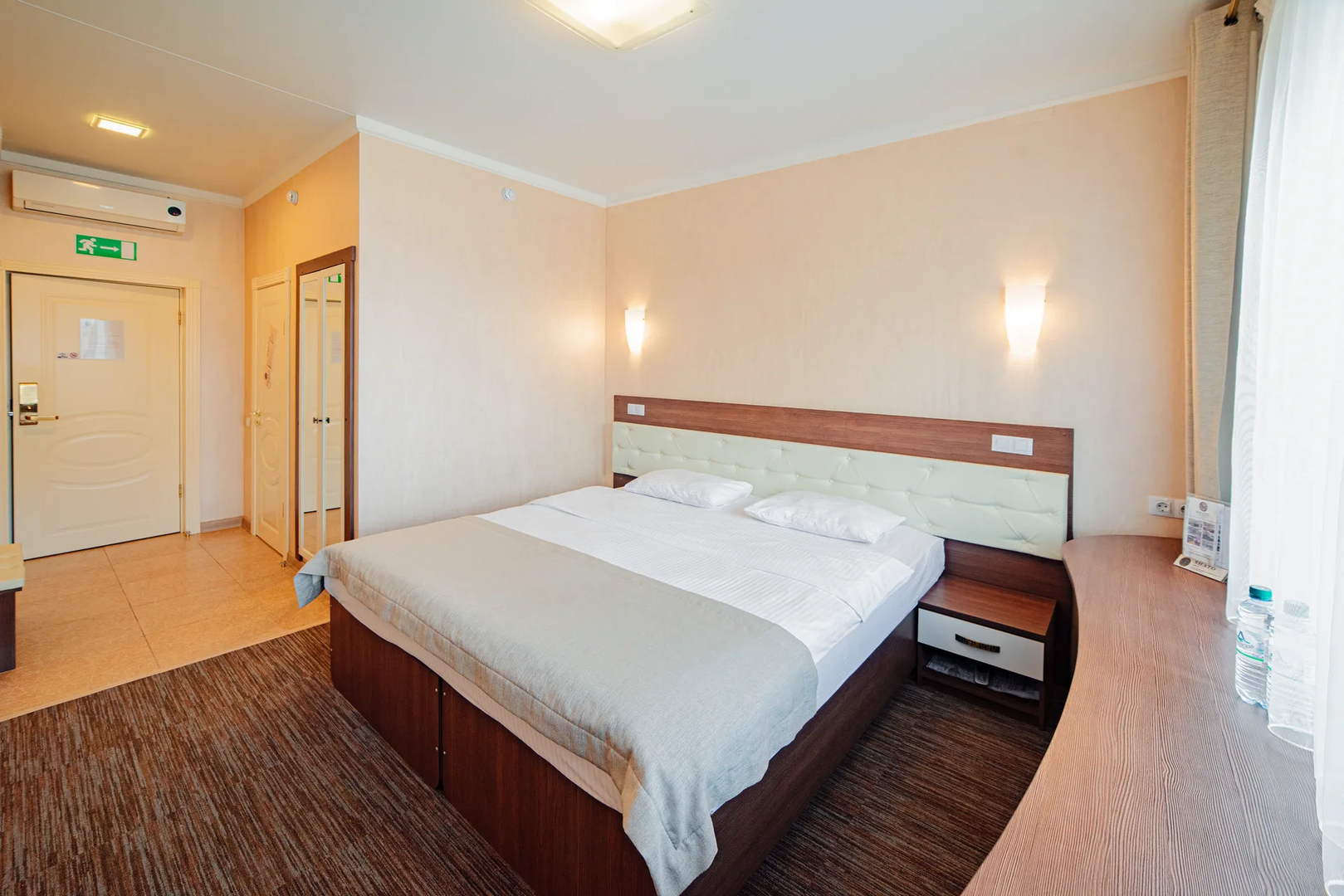 Отель Shato City