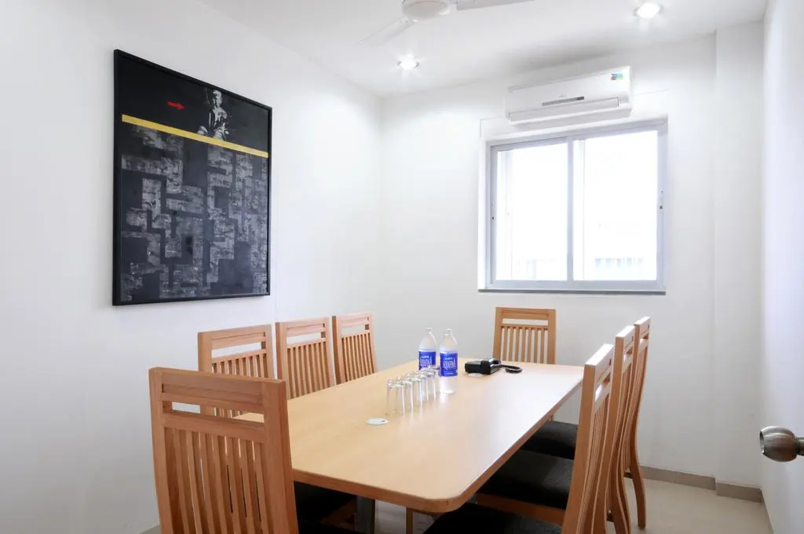 Отель De Ecobiz by Sky Stays