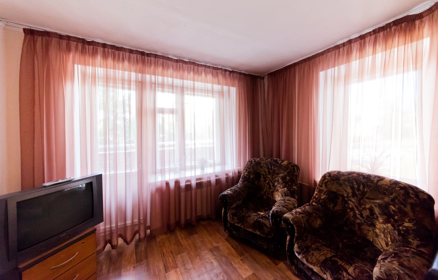 Апартаменты Двухкомнатная квартира пр. Кирова 60 СУПЕР-ЭКОНОМ