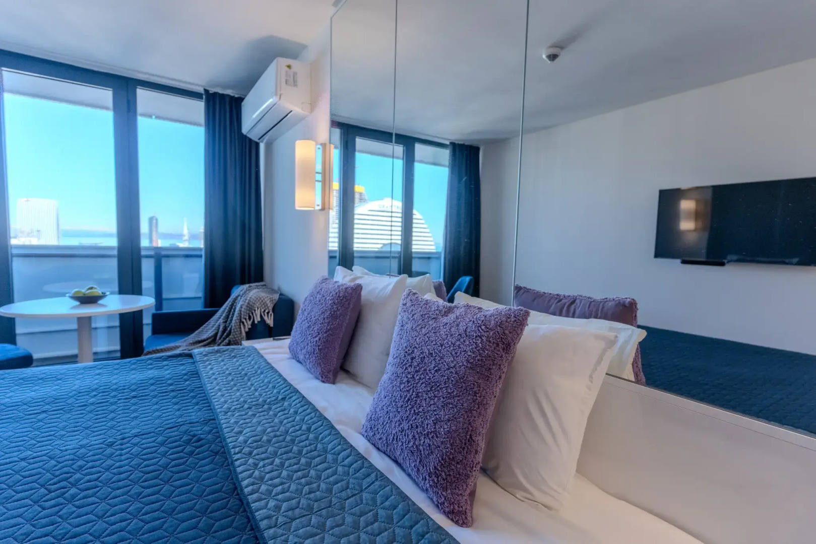 Апарт-отель Orbi City RightApart