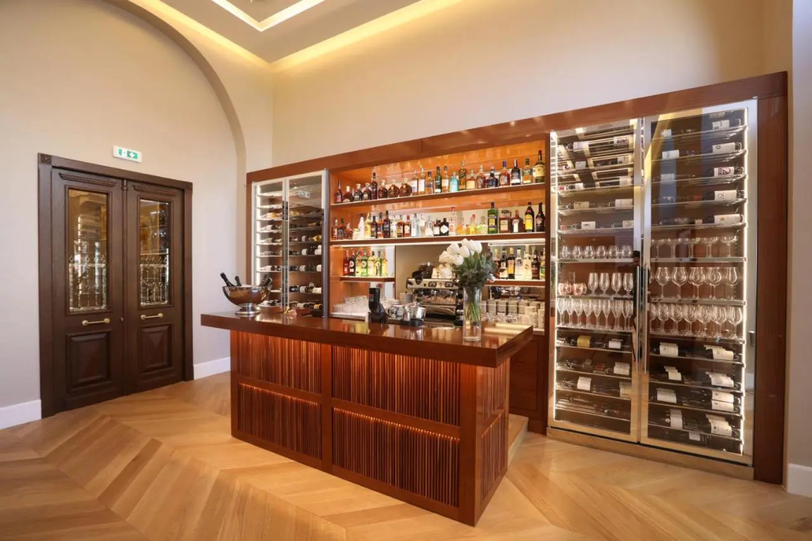 Отель Grand Hotel Yerevan