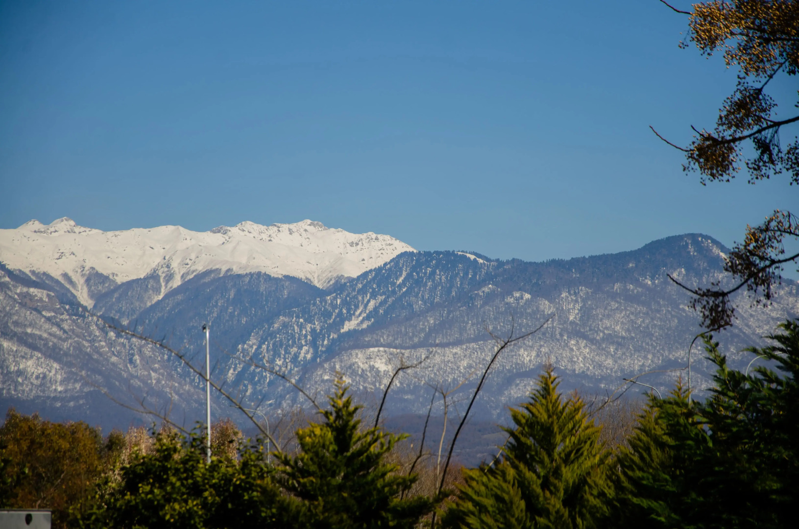Квартира для 4х гостей в минуте от моря с оборудованной кухонной зоной и просторным душем