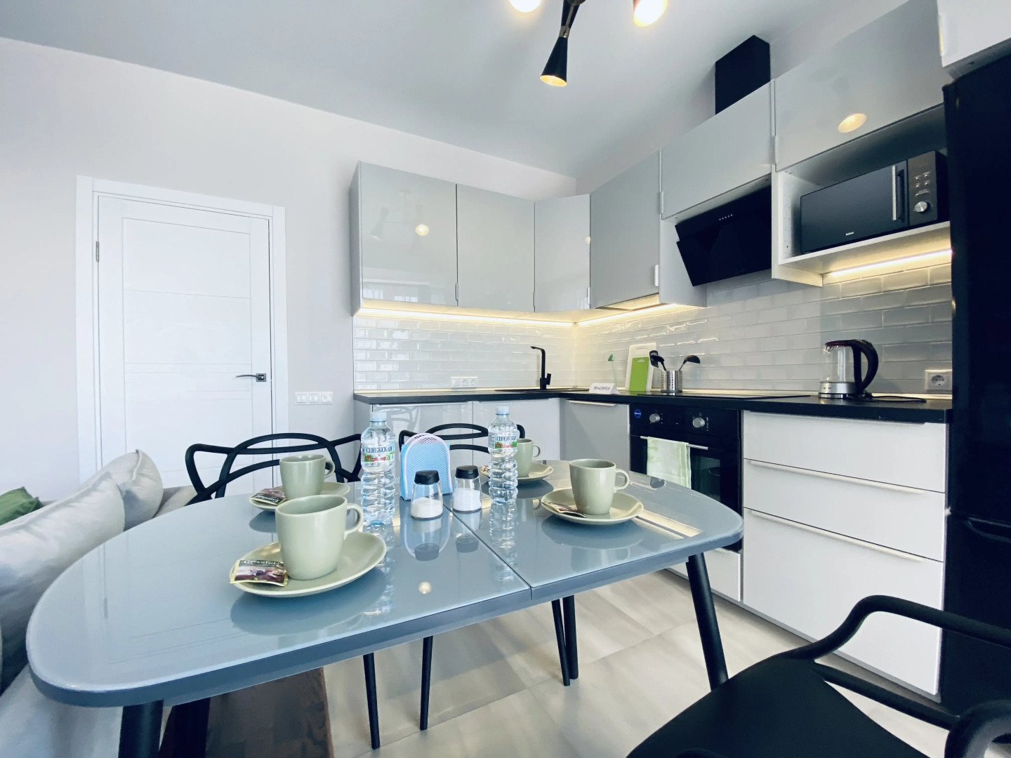 Апартаменты 710 на Саморы Машела 2А