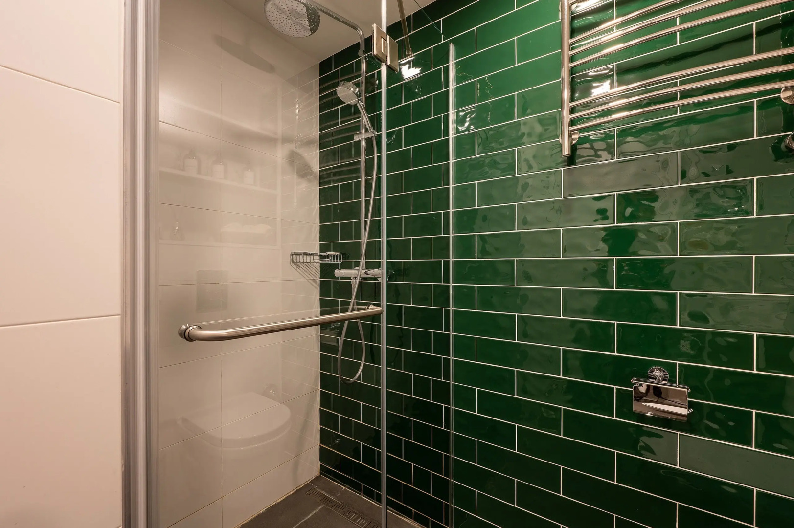 Апартаменты в отеле с видом на море. Космос 522