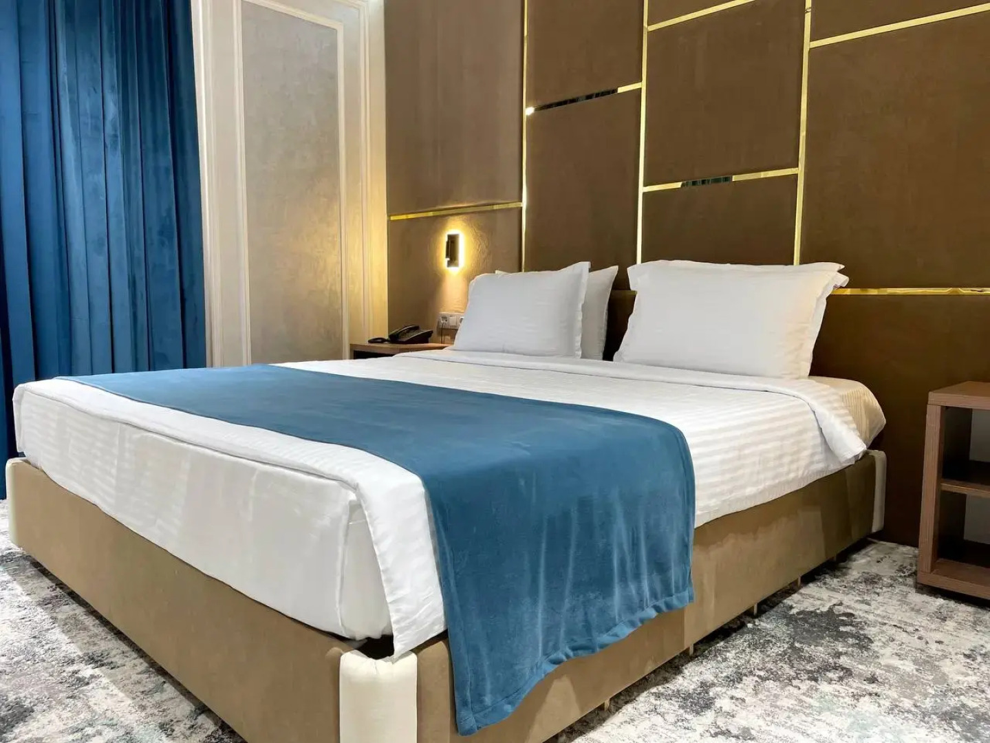 Отель Friday Old City