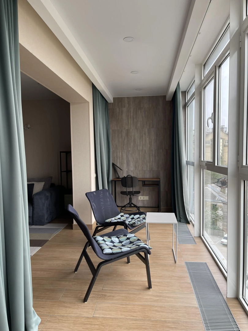 Апартаменты Двухкомнатные в Центре с Панорамным Видом 6 Этаж