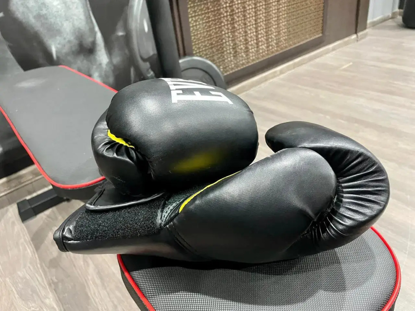 Апартаменты Авторские в комплексе с сезонным бассейном