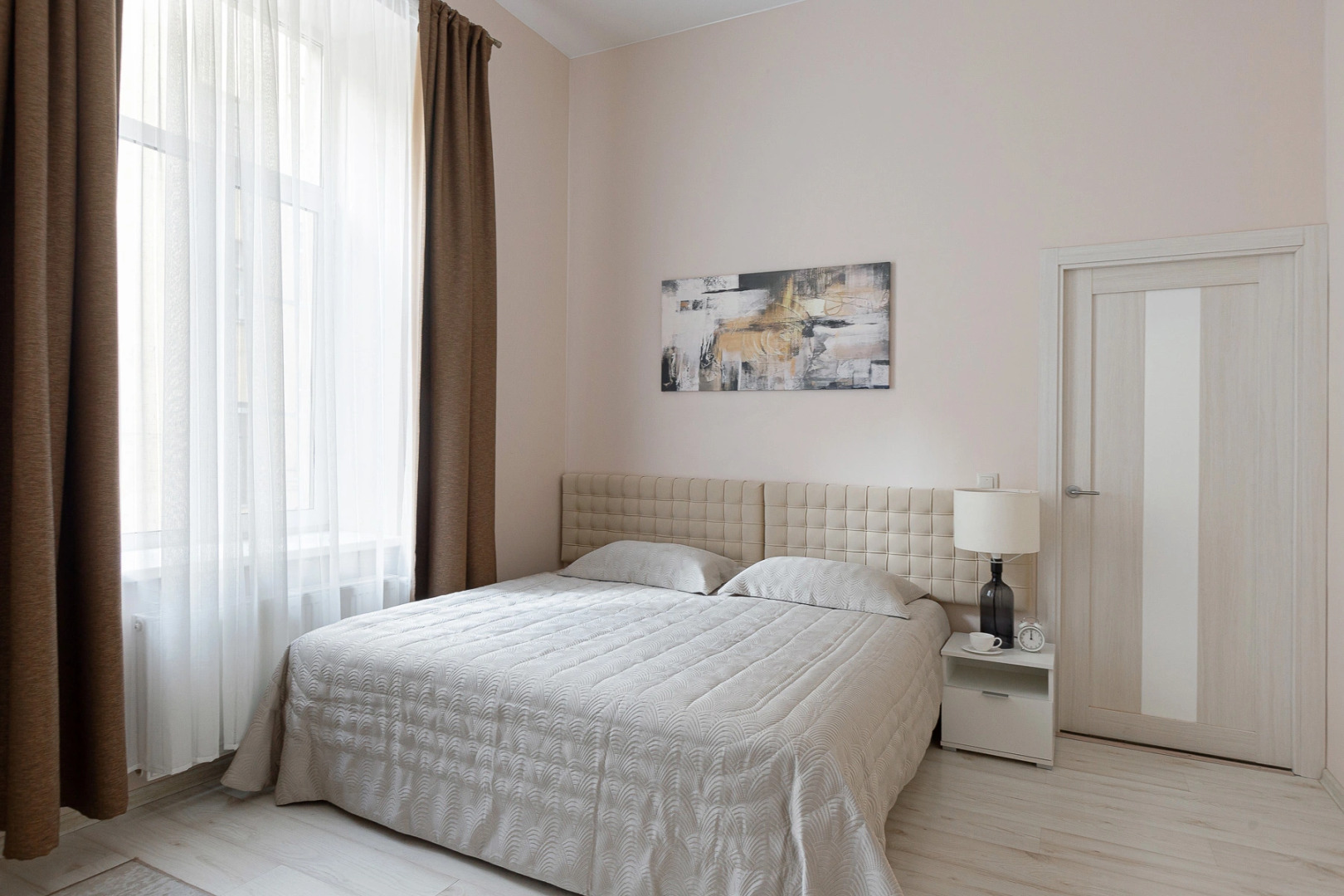 Апартаменты на Караванной