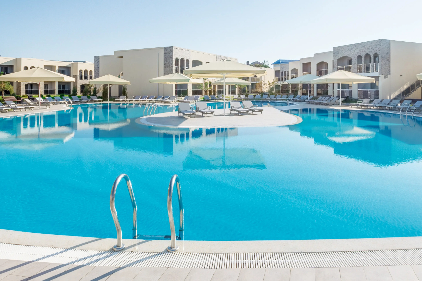 Отель Morea Family Resort & Spa