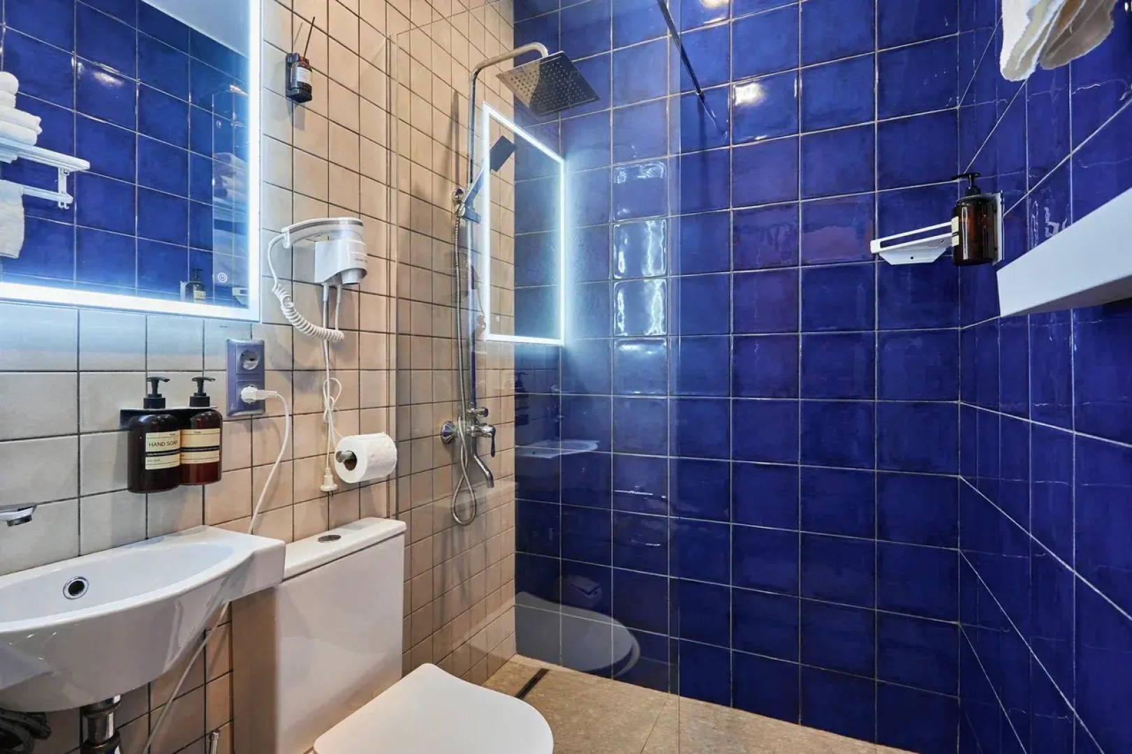 Апартаменты Отельбург на Жуковского 57