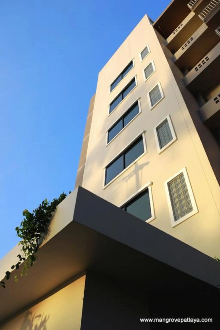 Отель The Mangrove