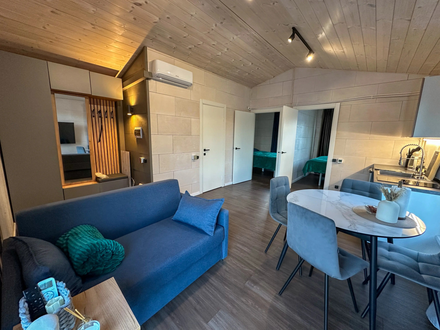 Частный дом Уютный нa бeрегу лесногo озeра pядом с Переслaвлeм-Зaлecским