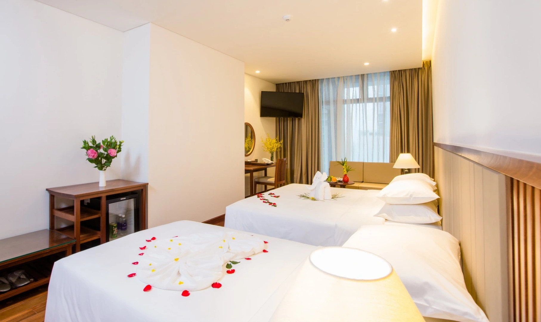 Отель Green Beach Nha Trang