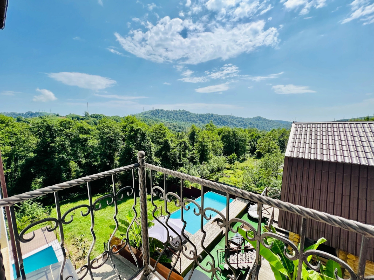 Гостевой дом Солнечная долина коттеджи Гости-24