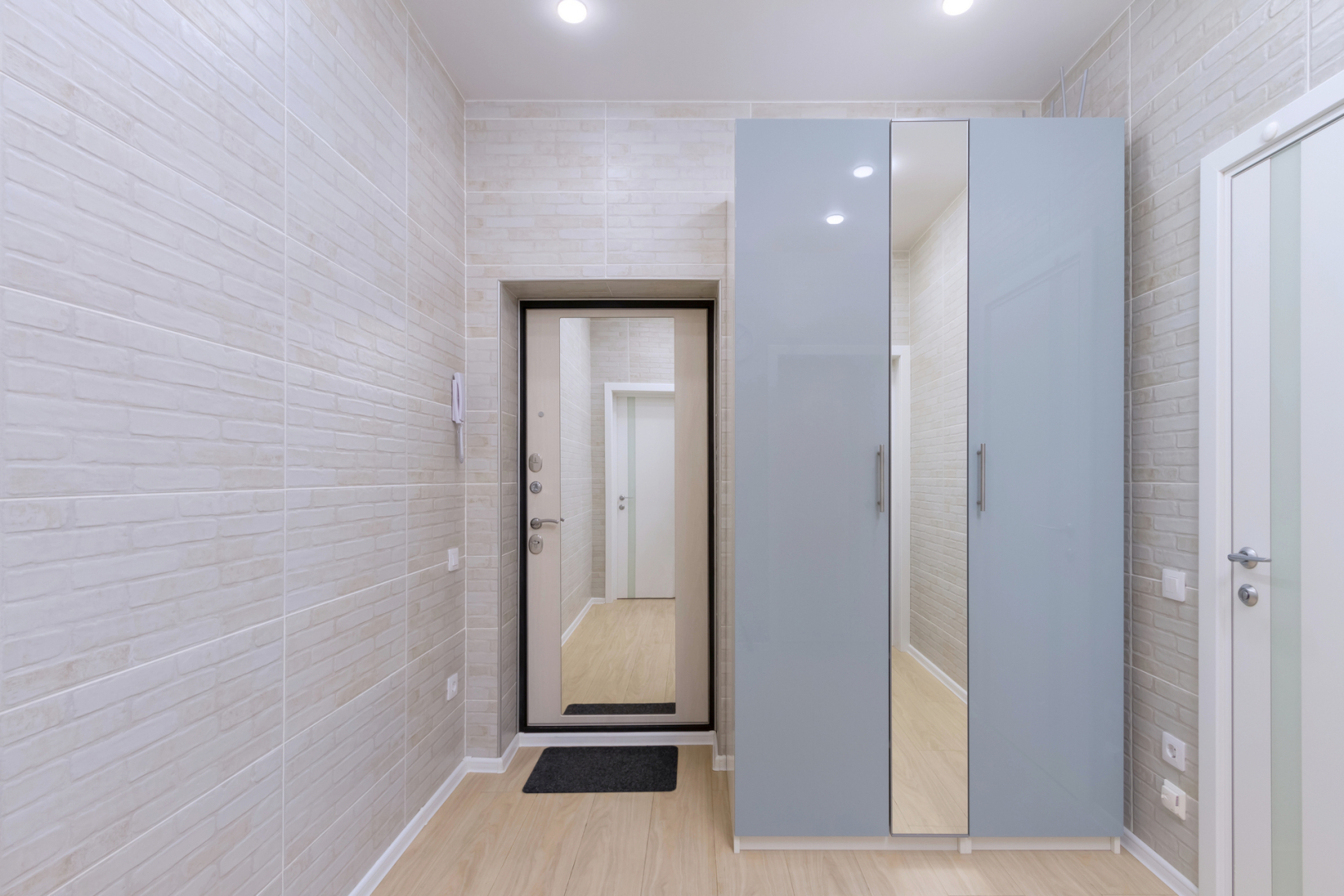 Квартира Дизайнерская 2к Andora-Изумруд в центре