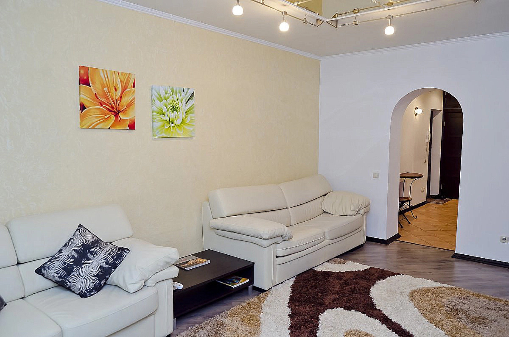 Апартаменты на Красном пути 80