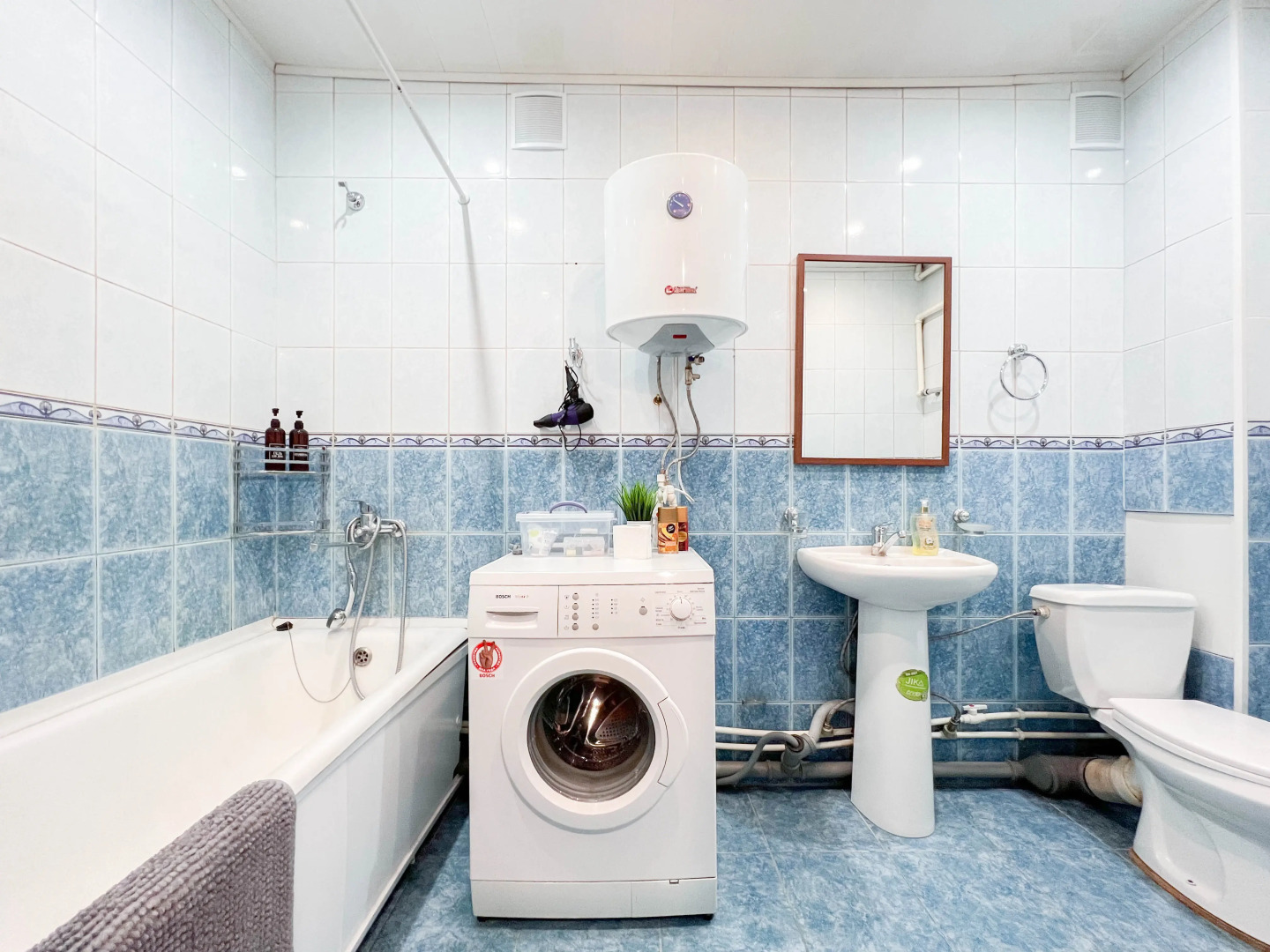 Квартира Просторная двухкомнатная квартира с раздельными комнатами