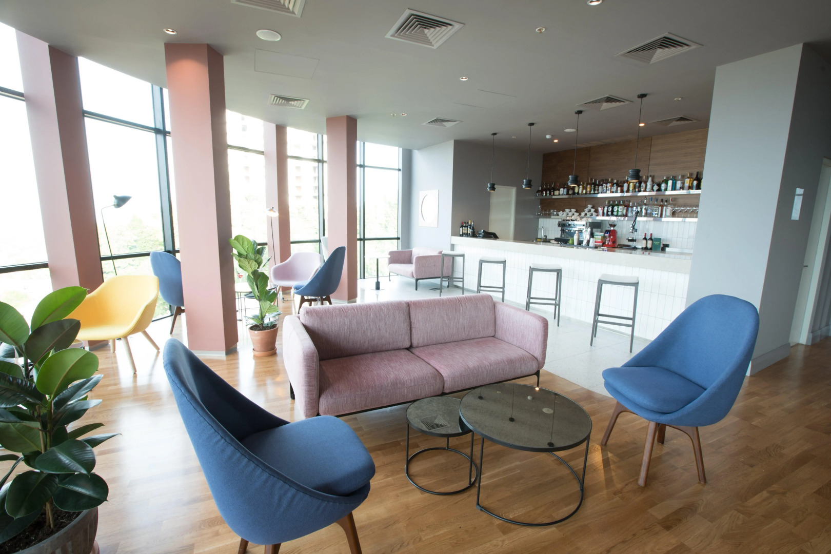 Отель Holiday Inn Telavi, an IHG Hotel