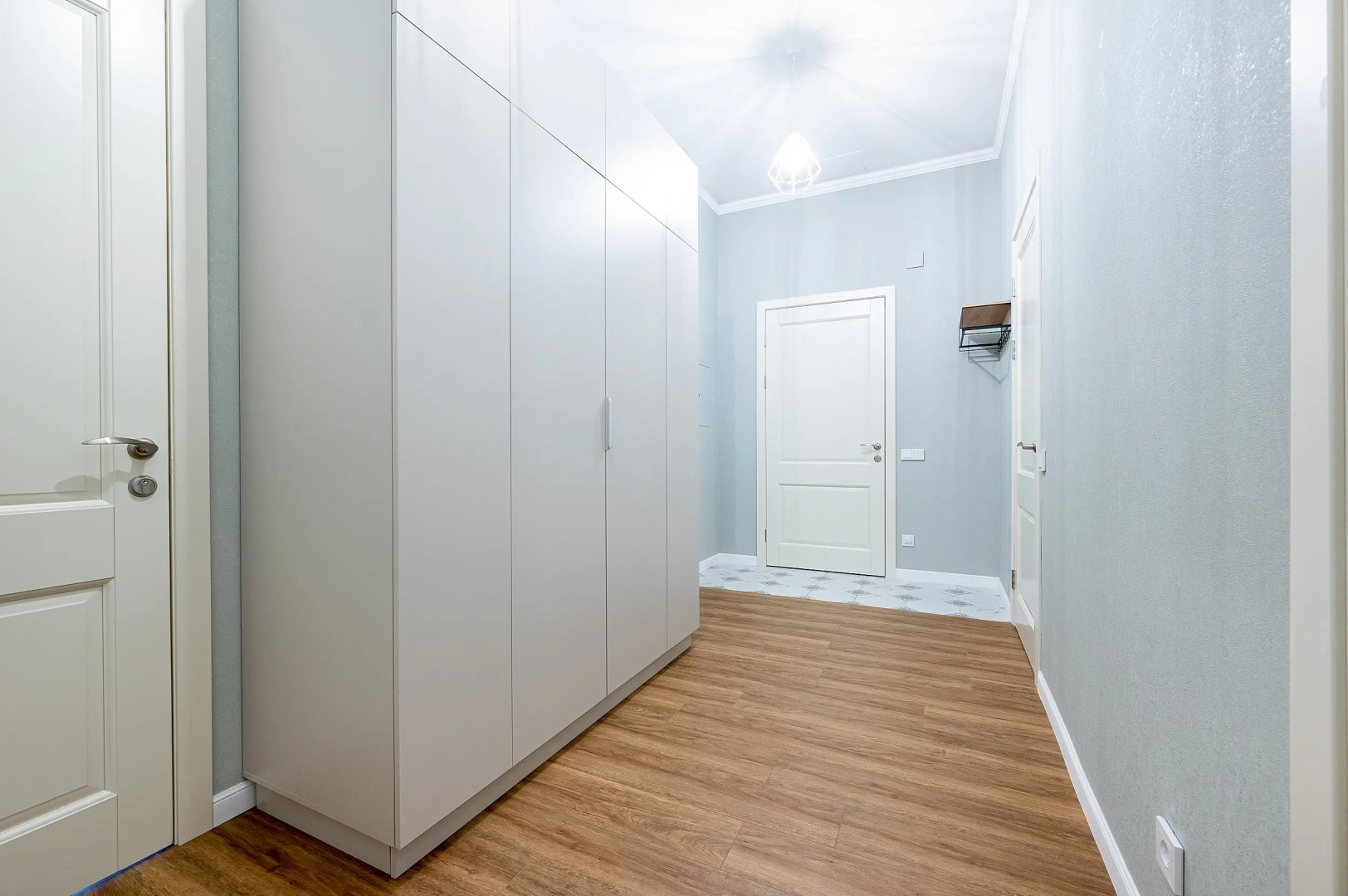 Трехкомантная квартира у летнего сада в Мозаичном дворе