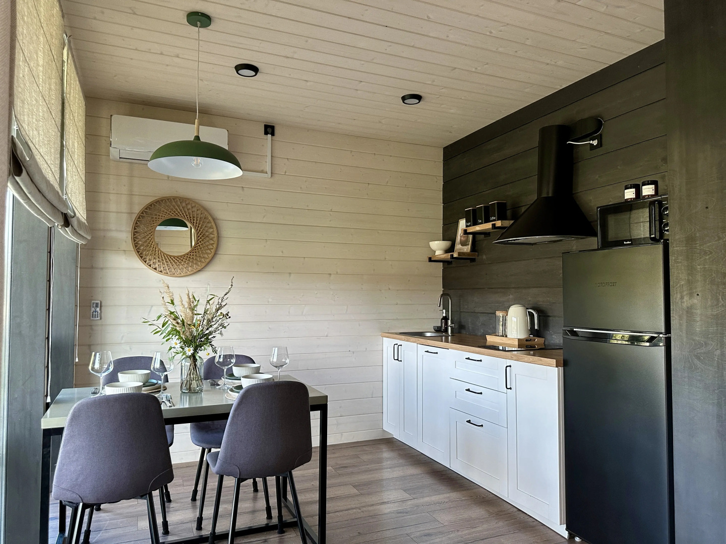 Частный Дом с Панорамными Окнами от Sheluha House