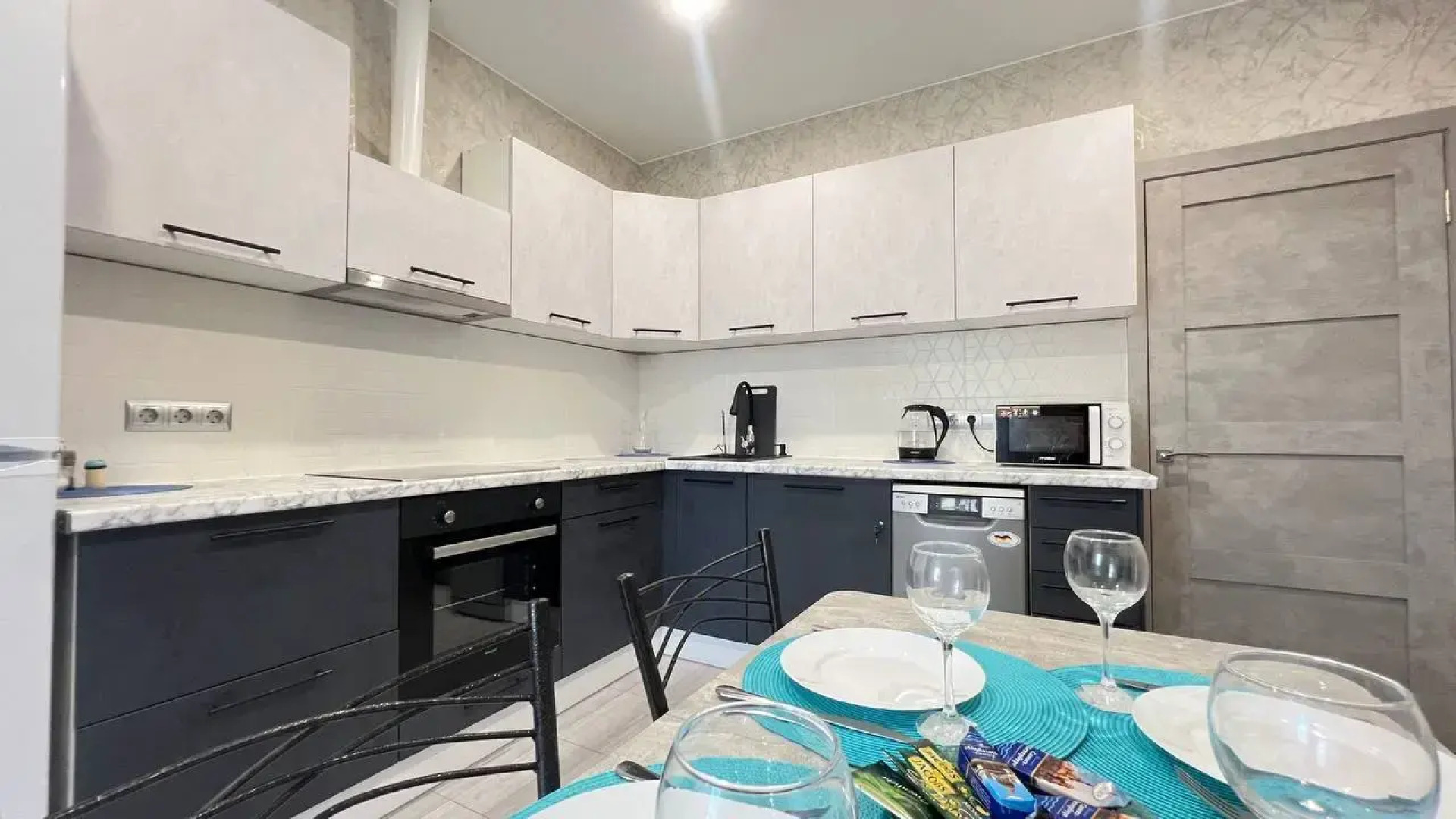 Апартаменты евродвушка напротив парка