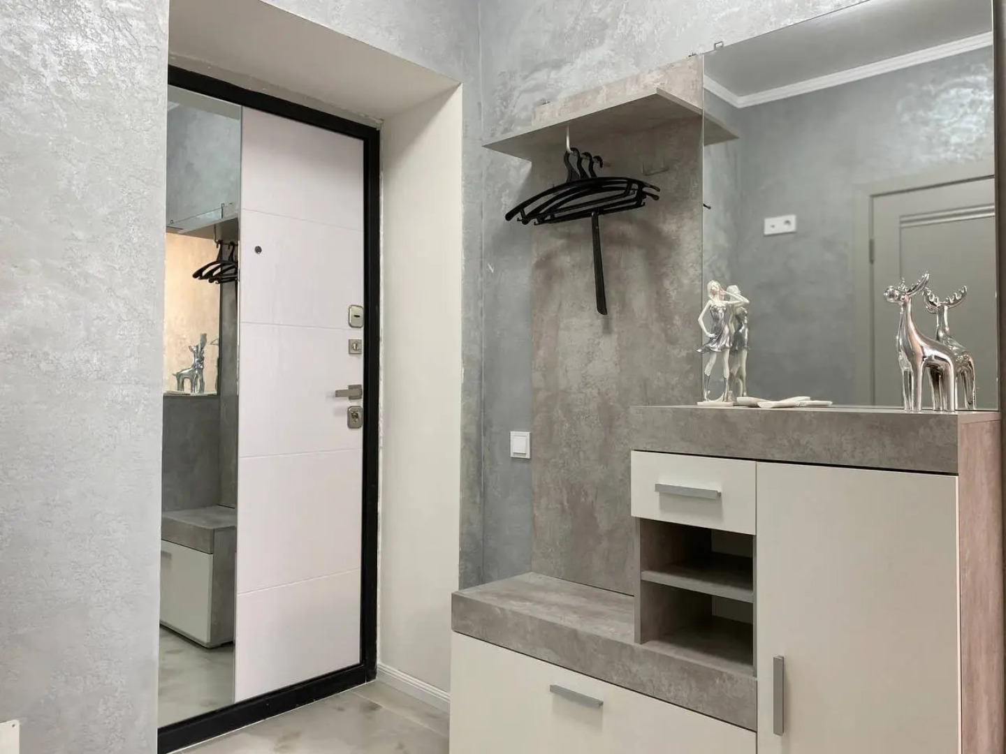 Апартаменты Light Floor Apartment