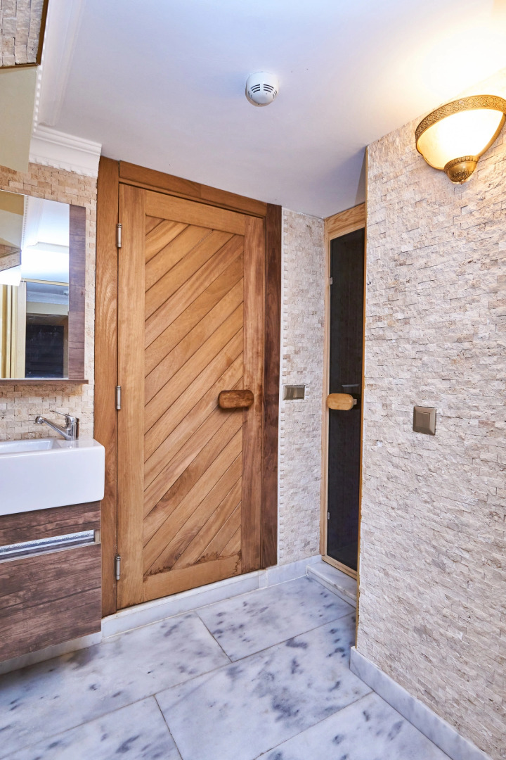 Отель Amber Hotel Istanbul